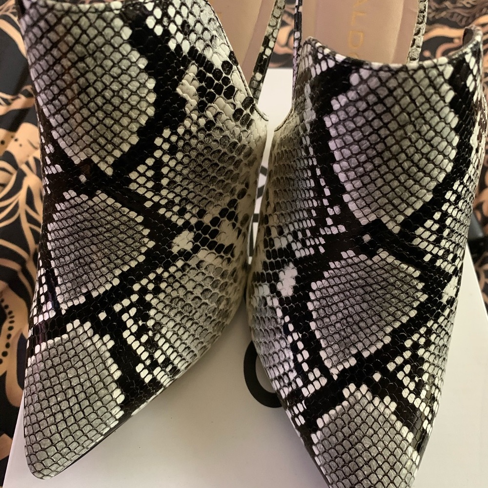 Heel Mules - Picture 2 of 7